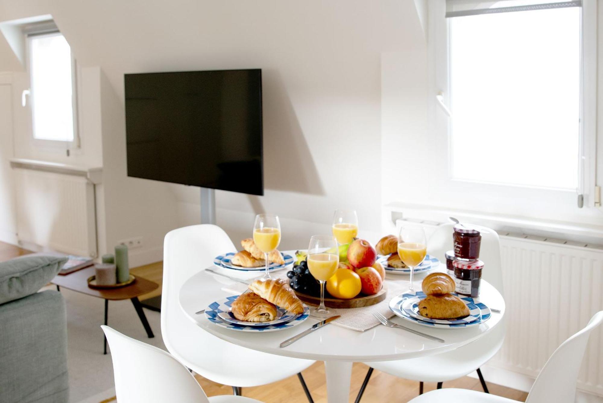 Appartamento Eiffel 2Br Avenue Parigi Esterno foto